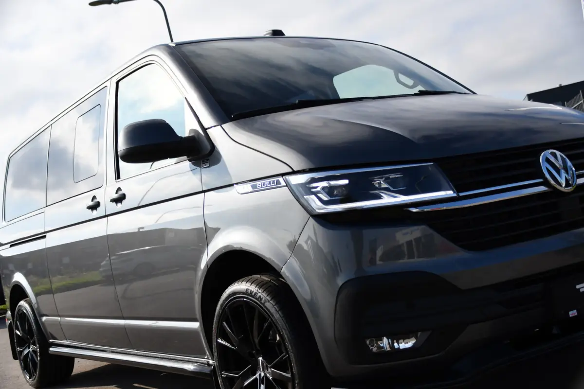 2.0 TDI L2H1 30 DC Bulli Virtual, Adpatieve Cruise, Carplay, LED, Leder, Stoelverwarming, Trekhaak, Automaat, Uniek!