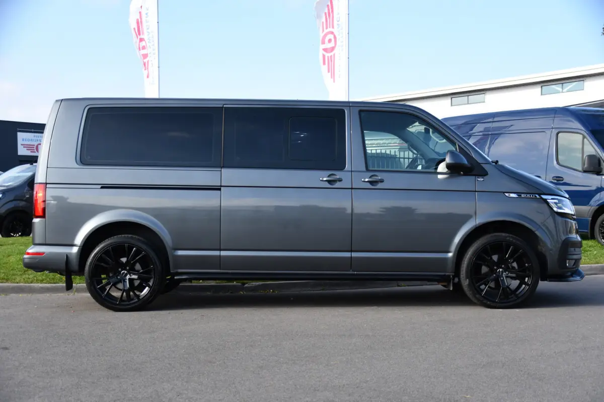 2.0 TDI L2H1 30 DC Bulli Virtual, Adpatieve Cruise, Carplay, LED, Leder, Stoelverwarming, Trekhaak, Automaat, Uniek!