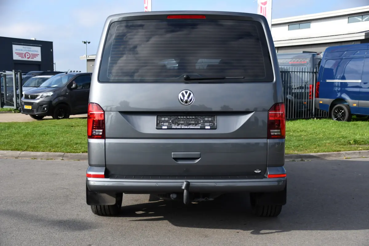 2.0 TDI L2H1 30 DC Bulli Virtual, Adpatieve Cruise, Carplay, LED, Leder, Stoelverwarming, Trekhaak, Automaat, Uniek!
