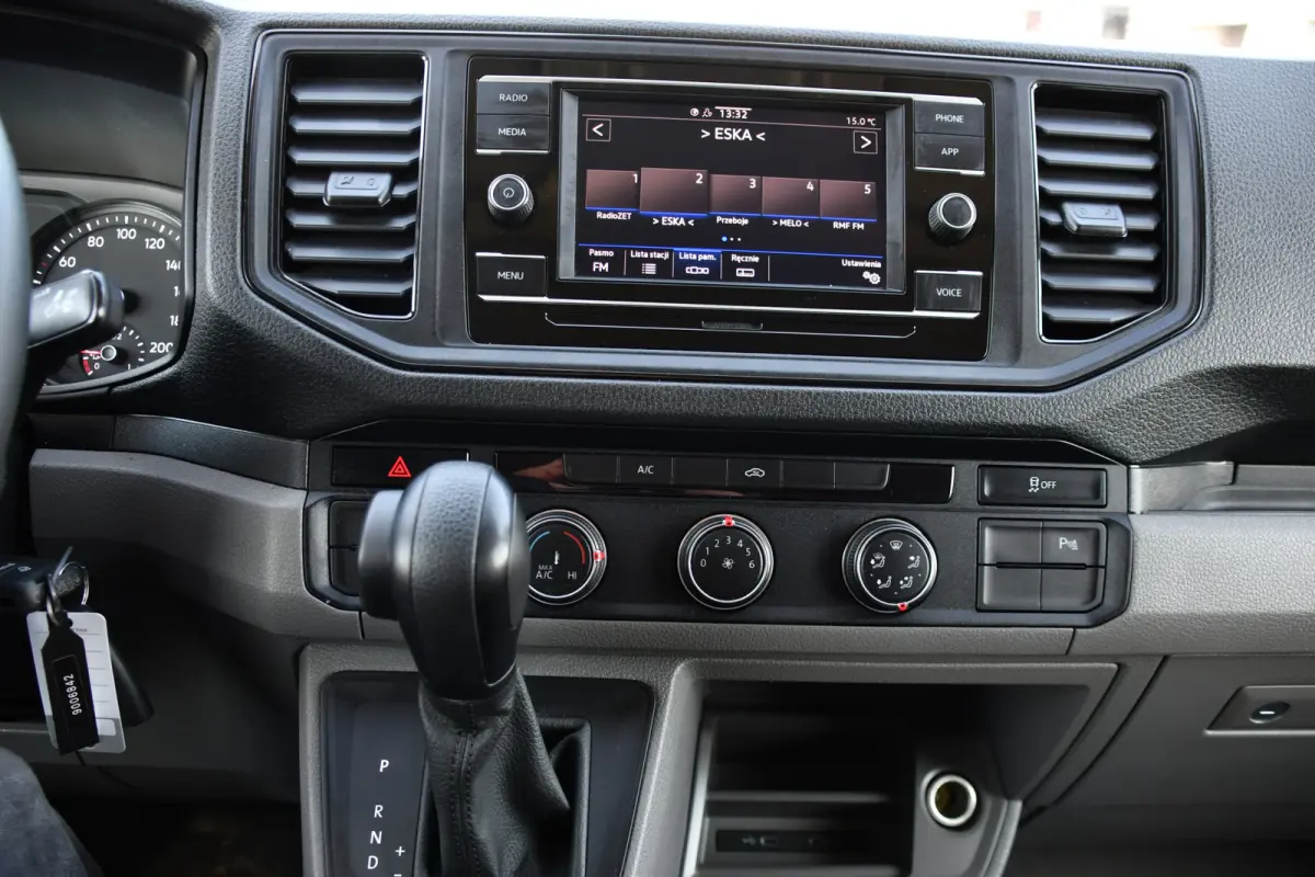 3.180 35 2.0 L3H2 DC PB Edition Camera, Cruise, Carplay, LED, 177pk, Automaat, Sensoren, Multimedia, Uniek!