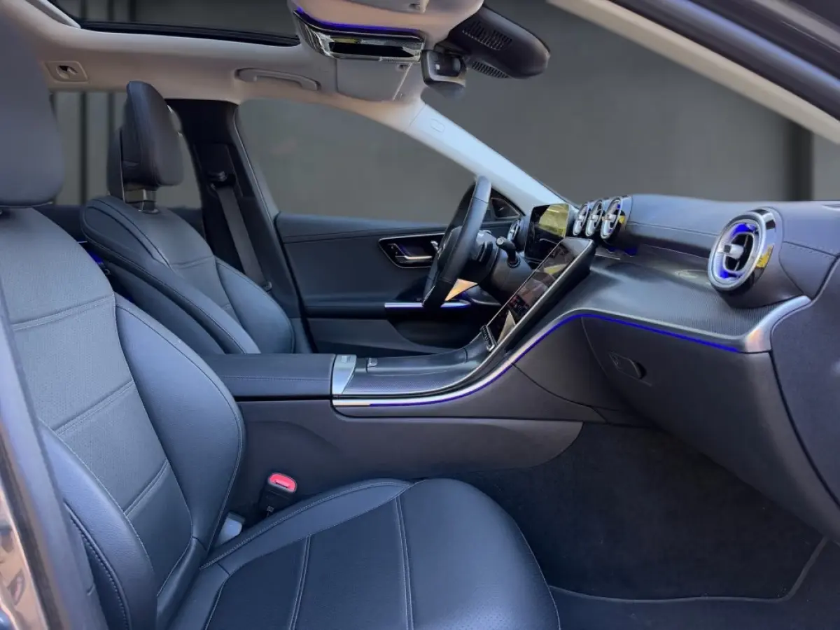 300e T AVANTGARDE ** LED, PANO, TREKH, MEMORY, BURMESTER, WINTER, 18-inch LMV ** Ex MB-AG - UNFALLFREI ** ** INFORMEER OOK NAAR ONZE AANTREKKELIJKE FINANCIAL-LEASE TARIEVEN **
