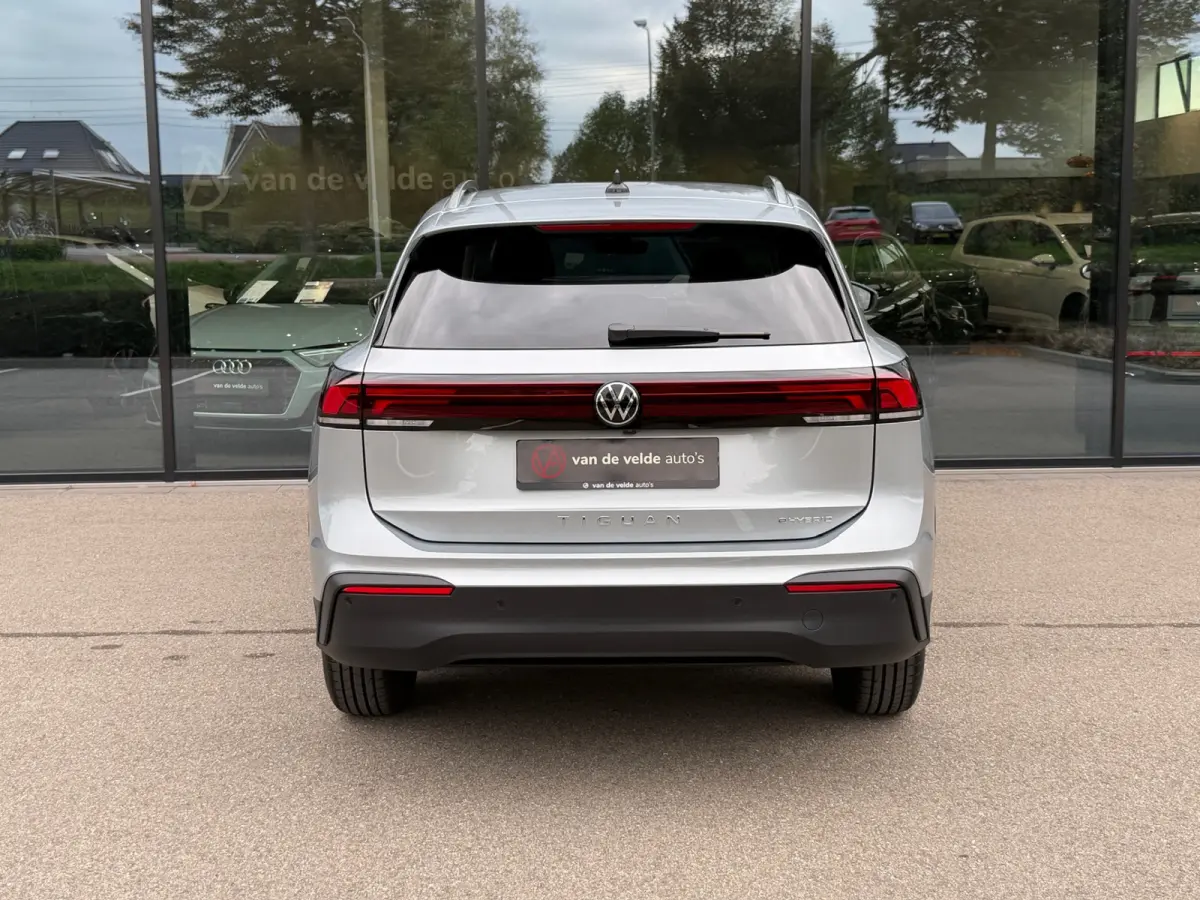 1.5 eHybrid Life | Trekhaak | Elek. Achterklep | 360 Camera | Rijklaar incl. verlengde garantie