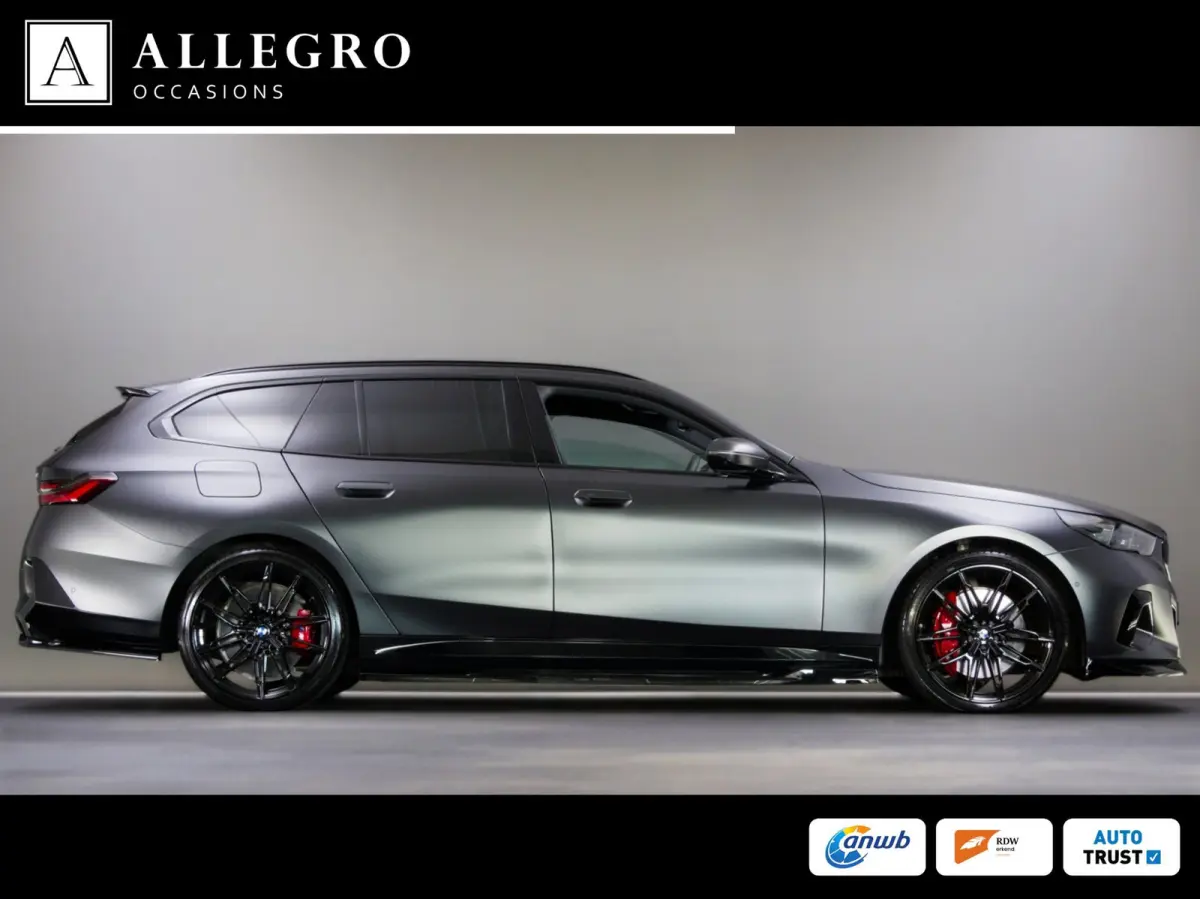 550e xDrive M-Sport (MAXTON, 4-WIELBESTURING, PANO, HARMAN/KARDON, STOELVENTILATIE, HEAD-UP, SFEERVERLICHTING)