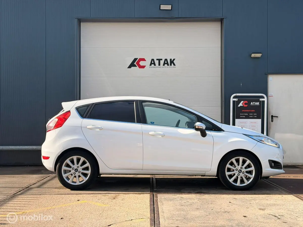1.0 EcoBoost Titanium Automaat