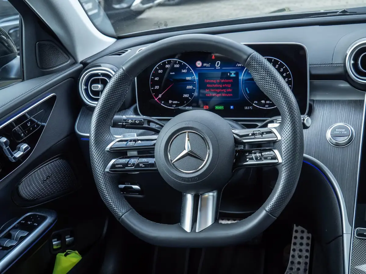 300e AMG ** HIGH LED, DISTR, PANO, MEMORY, WINTER, NIGHT, ** UNFALLFREI - Ex. MB-AG ** ** INFORMEER OOK NAAR ONZE AANTREKKELIJKE FINANCIAL-LEASE TARIEVEN **