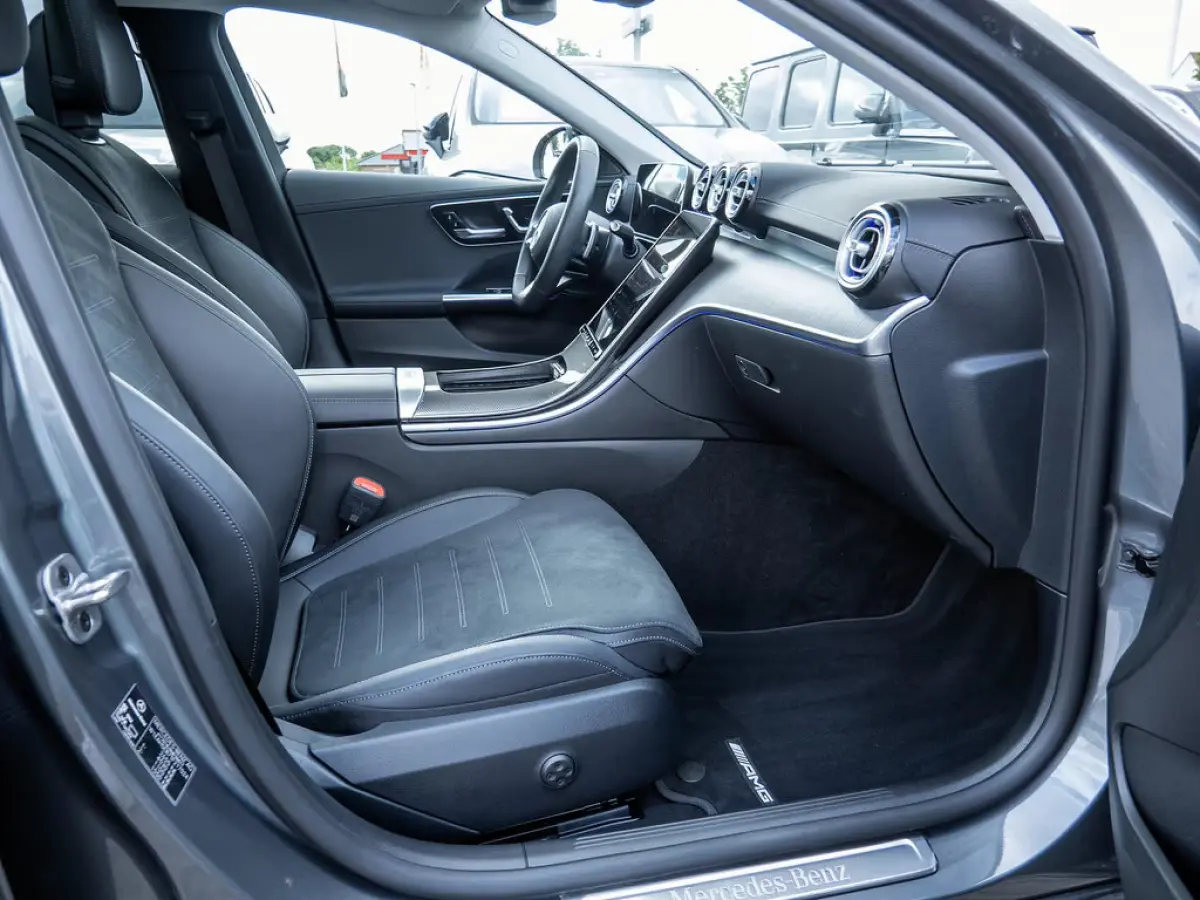 300e AMG ** HIGH LED, DISTR, PANO, MEMORY, WINTER, NIGHT, ** UNFALLFREI - Ex. MB-AG ** ** INFORMEER OOK NAAR ONZE AANTREKKELIJKE FINANCIAL-LEASE TARIEVEN **