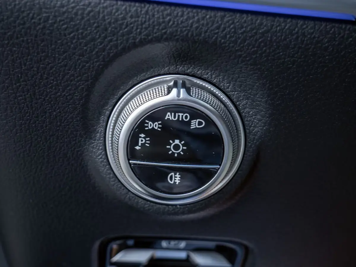 300e AMG ** HIGH LED, DISTR, PANO, MEMORY, WINTER, NIGHT, ** UNFALLFREI - Ex. MB-AG ** ** INFORMEER OOK NAAR ONZE AANTREKKELIJKE FINANCIAL-LEASE TARIEVEN **