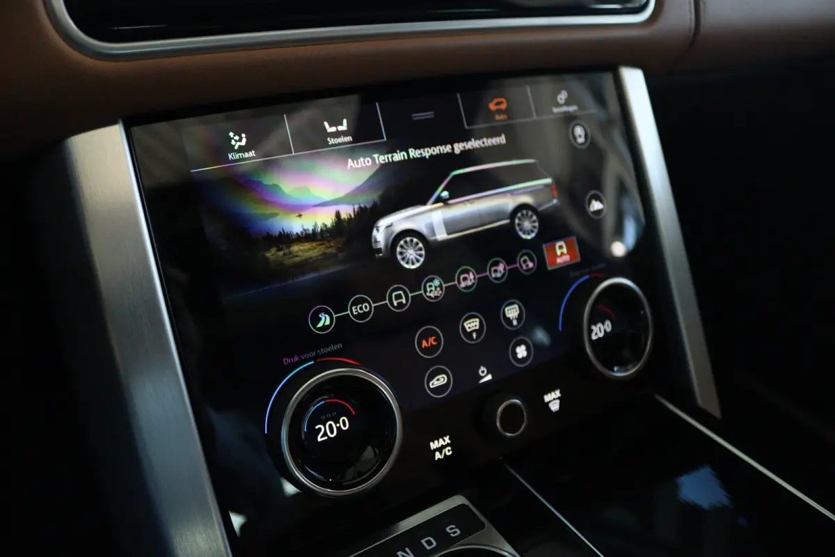 2.0 P400e Autobiography | Adapt. Cruise | Laser | Massage | Schuifdak | 360 Camera | Stoelventilatie V/A | Luchtvering | Head-up | Meridian Audio | Keyless |