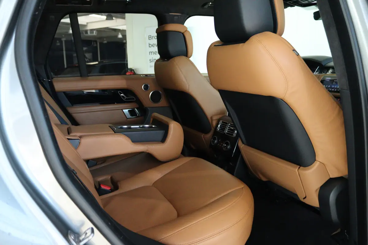 2.0 P400e Autobiography | Adapt. Cruise | Laser | Massage | Schuifdak | 360 Camera | Stoelventilatie V/A | Luchtvering | Head-up | Meridian Audio | Keyless |