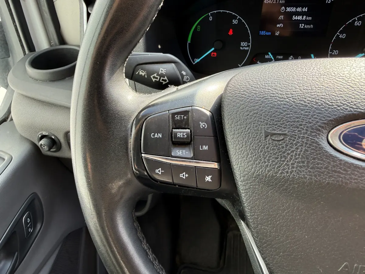 68kWh 184PK L2H2 316km WLTP 94,9% (SOH) Climate Control Cruise Control CarPlay Camera Navigatie Parkeersensoren v+a