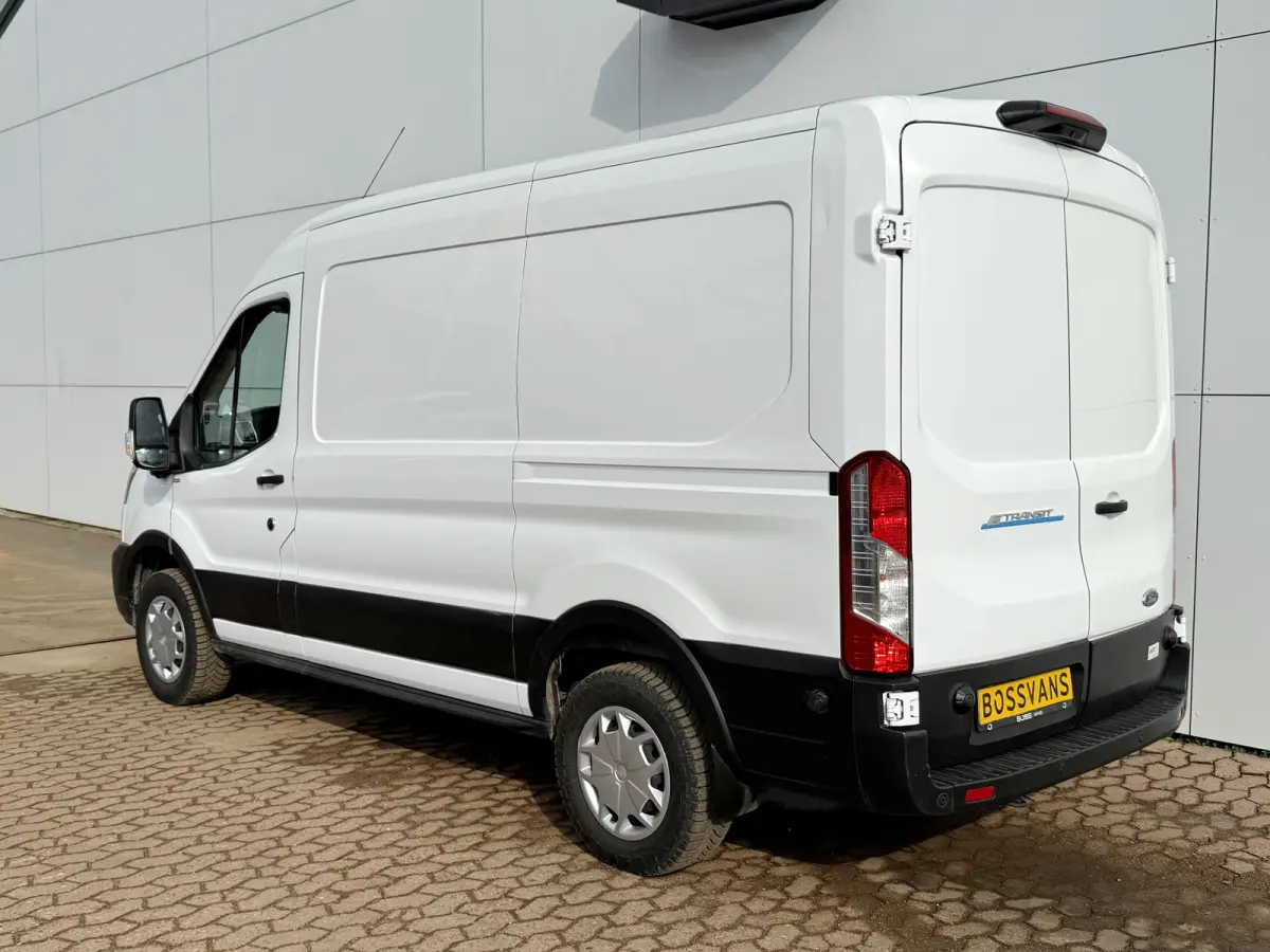 68kWh 184PK L2H2 316km WLTP 94,9% (SOH) Climate Control Cruise Control CarPlay Camera Navigatie Parkeersensoren v+a