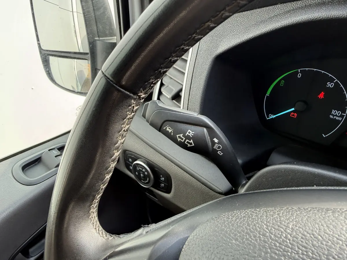 68kWh 184PK L2H2 316km WLTP 94,9% (SOH) Climate Control Cruise Control CarPlay Camera Navigatie Parkeersensoren v+a