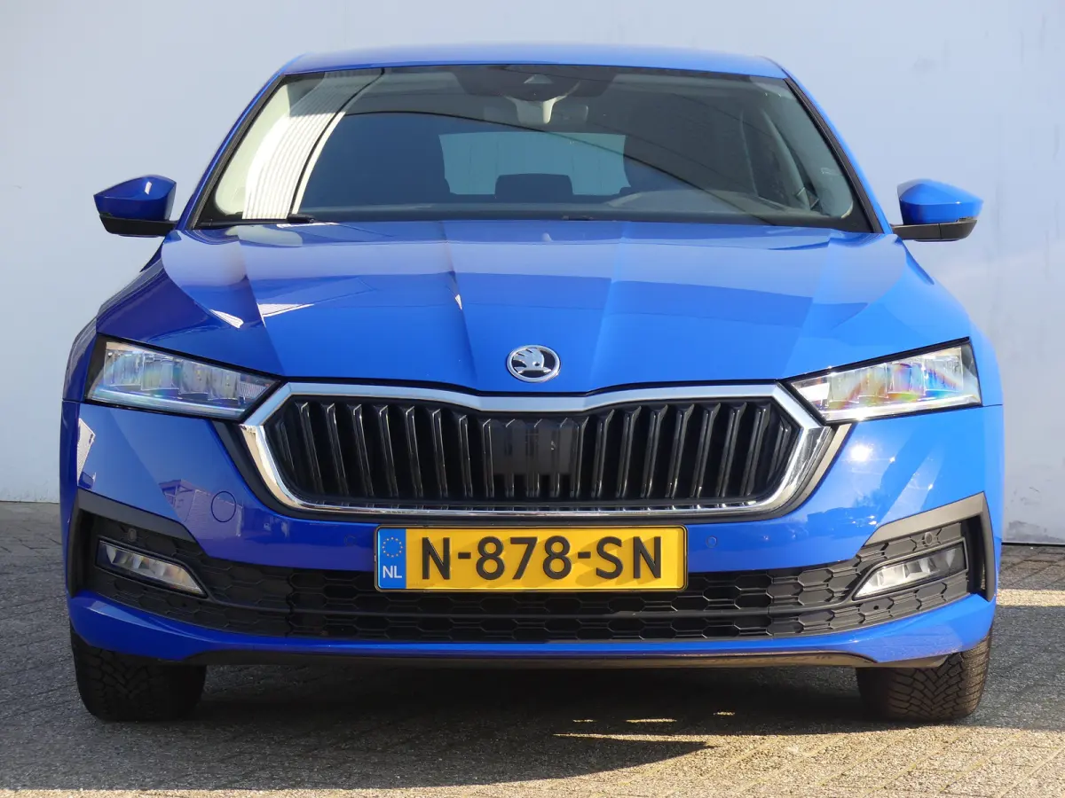 1.0 TSI Ambition | Airco (automatisch) | Apple Carplay/Android Auto|telefoonintegratie premium | DAB ontvanger