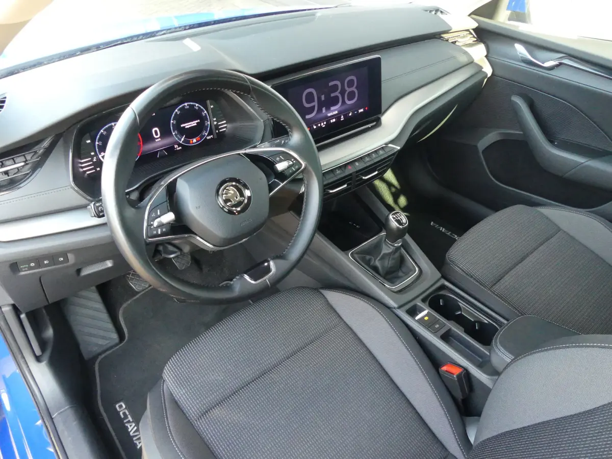 1.0 TSI Ambition | Airco (automatisch) | Apple Carplay/Android Auto|telefoonintegratie premium | DAB ontvanger