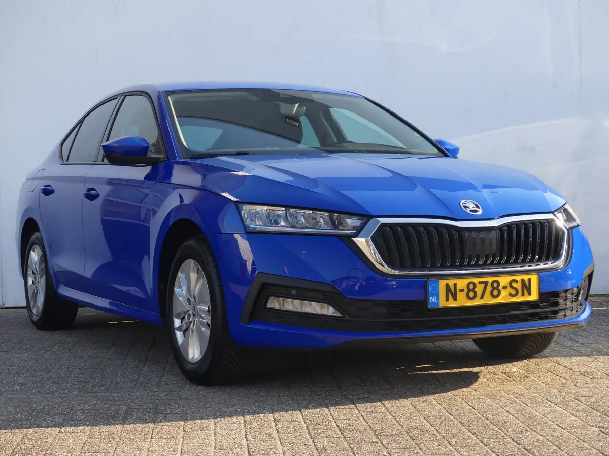 1.0 TSI Ambition | Airco (automatisch) | Apple Carplay/Android Auto|telefoonintegratie premium | DAB ontvanger