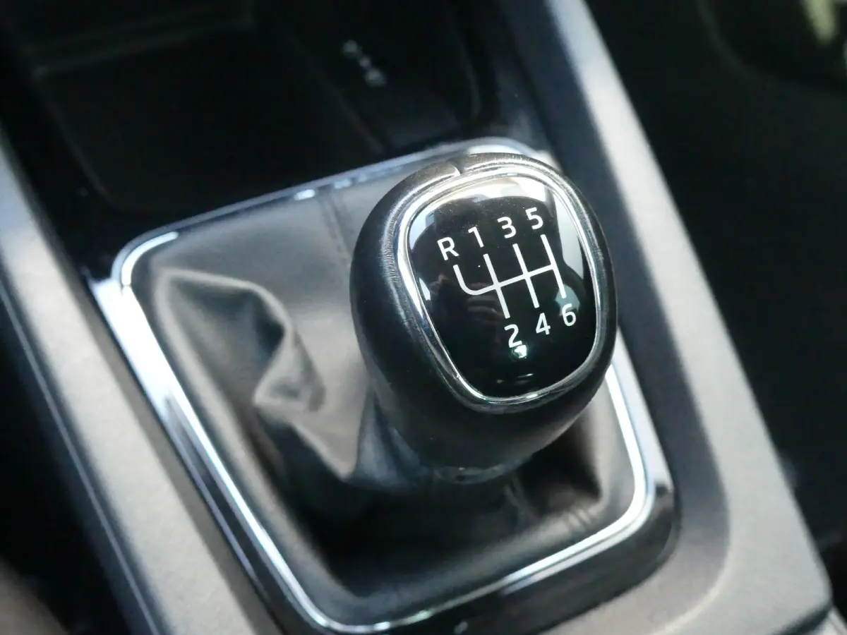 1.0 TSI Ambition | Airco (automatisch) | Apple Carplay/Android Auto|telefoonintegratie premium | DAB ontvanger