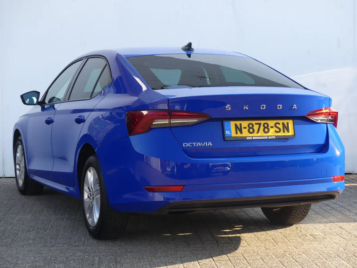 1.0 TSI Ambition | Airco (automatisch) | Apple Carplay/Android Auto|telefoonintegratie premium | DAB ontvanger