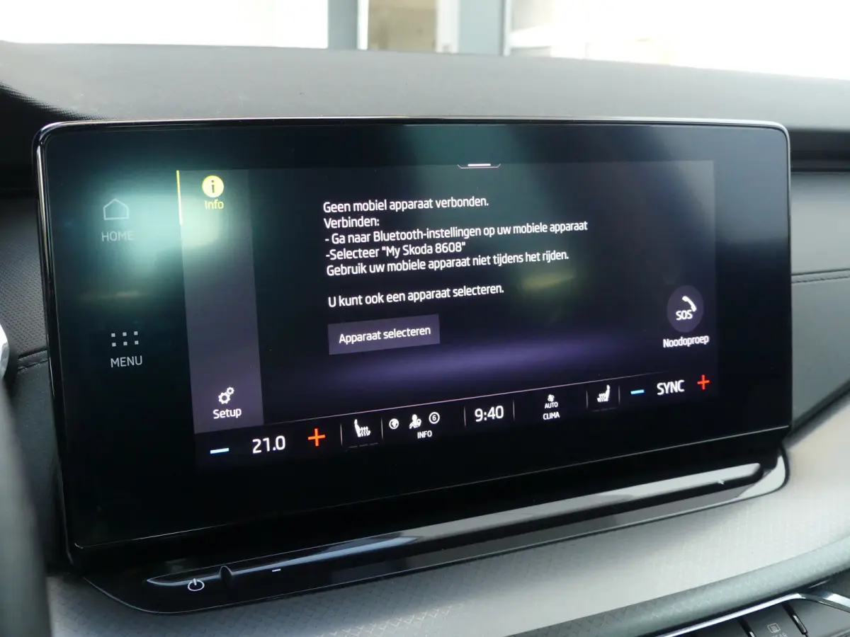 1.0 TSI Ambition | Airco (automatisch) | Apple Carplay/Android Auto|telefoonintegratie premium | DAB ontvanger