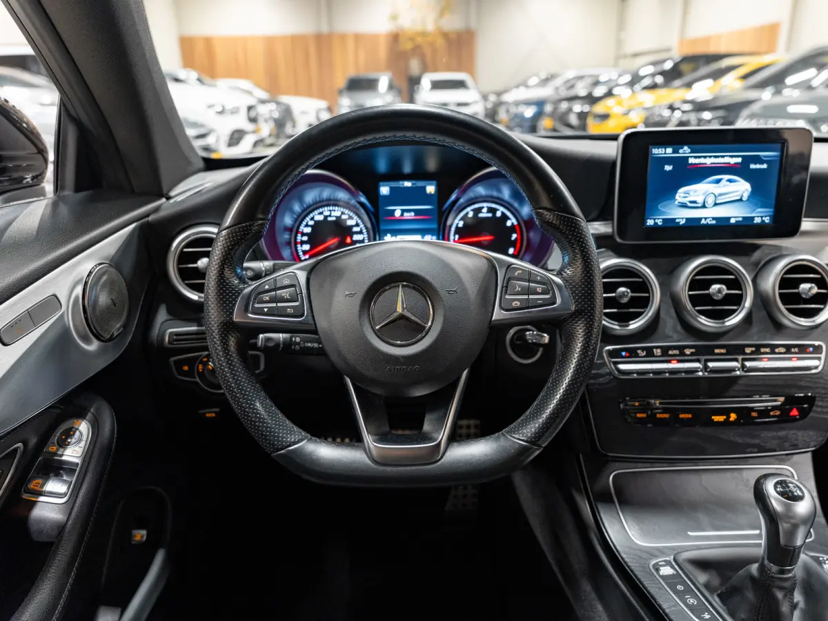 180 AMG Line, Matt Grey, Night Pakket, Clima, Voll Led, Burmester, Cam, Private Glas, Voll Onderhoud
