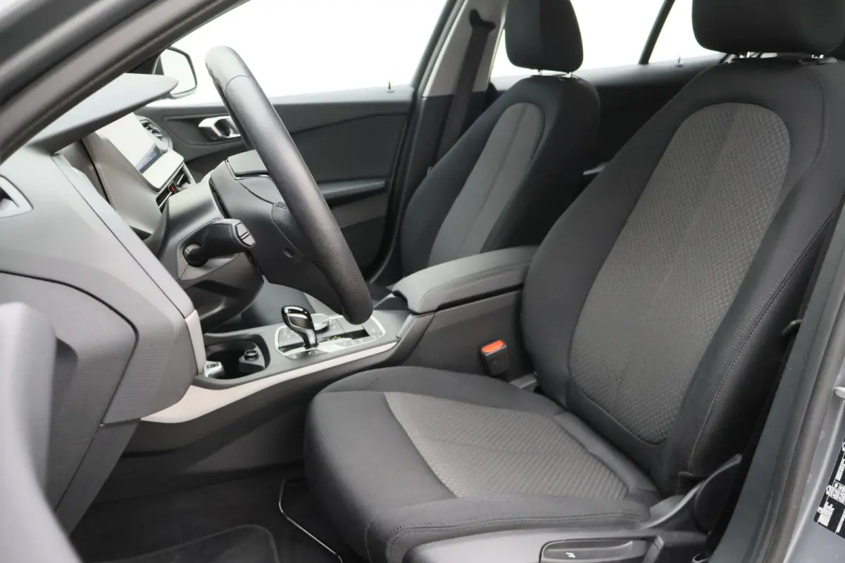 118i Eerste Eigenaar, Virtual Cockpit, Cruise, Apple Carplay, Rijstrooksensor, PDC, 16''