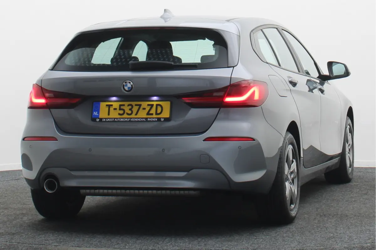 118i Eerste Eigenaar, Virtual Cockpit, Cruise, Apple Carplay, Rijstrooksensor, PDC, 16''