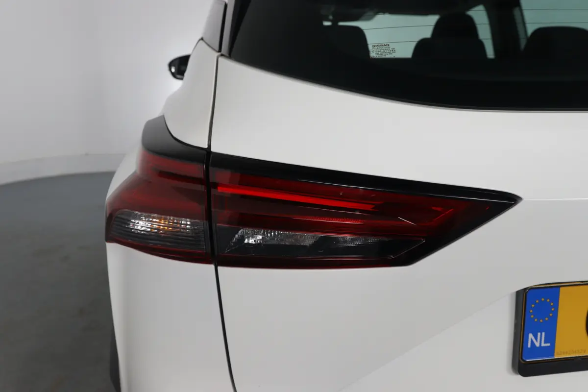 1.3 MHEV Automaat Xtronic Acenta | Achteruitrijcamera | Airco (automatisch) | Apple Carplay/Android Auto|telefoonintegratie premium