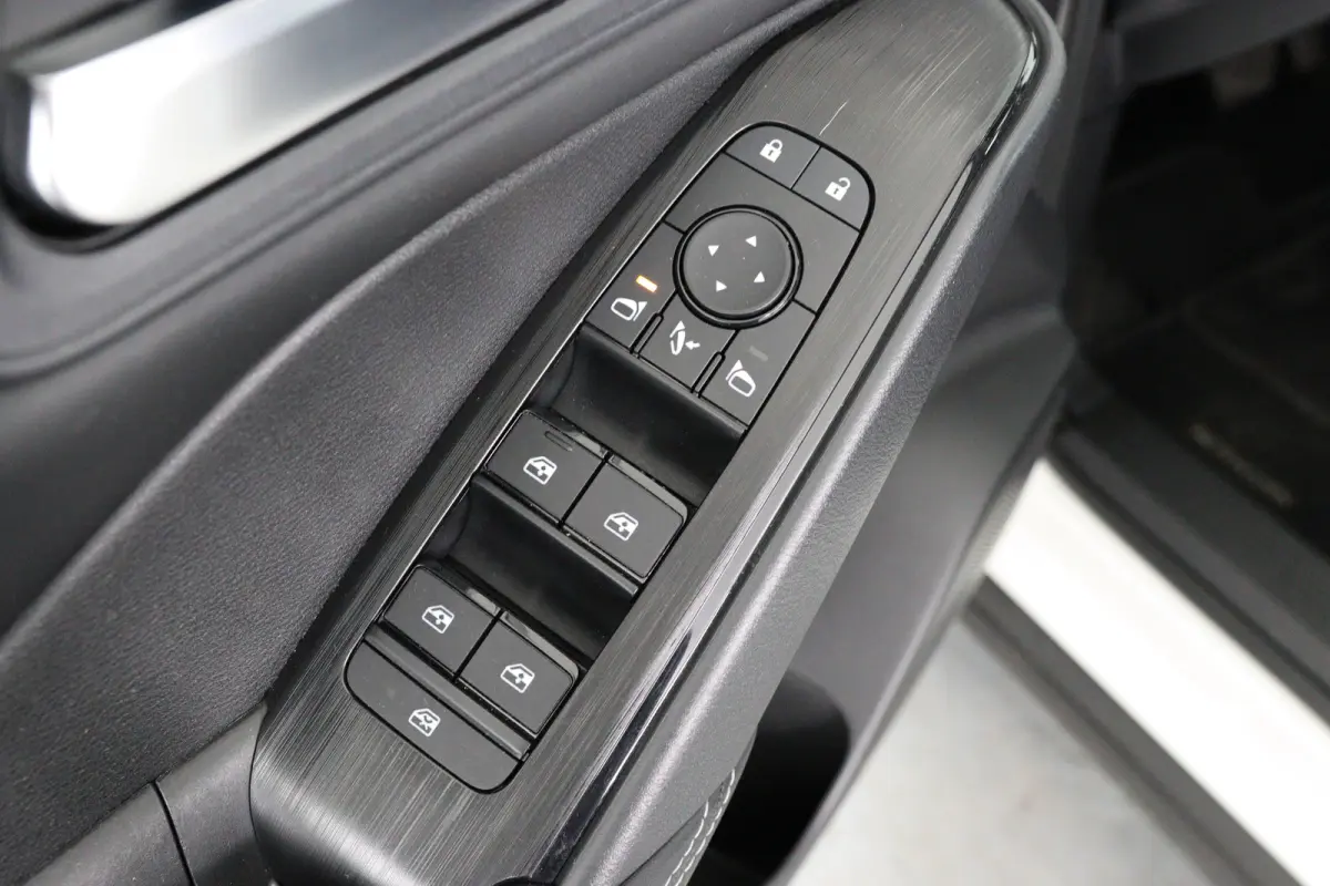 1.3 MHEV Automaat Xtronic Acenta | Achteruitrijcamera | Airco (automatisch) | Apple Carplay/Android Auto|telefoonintegratie premium