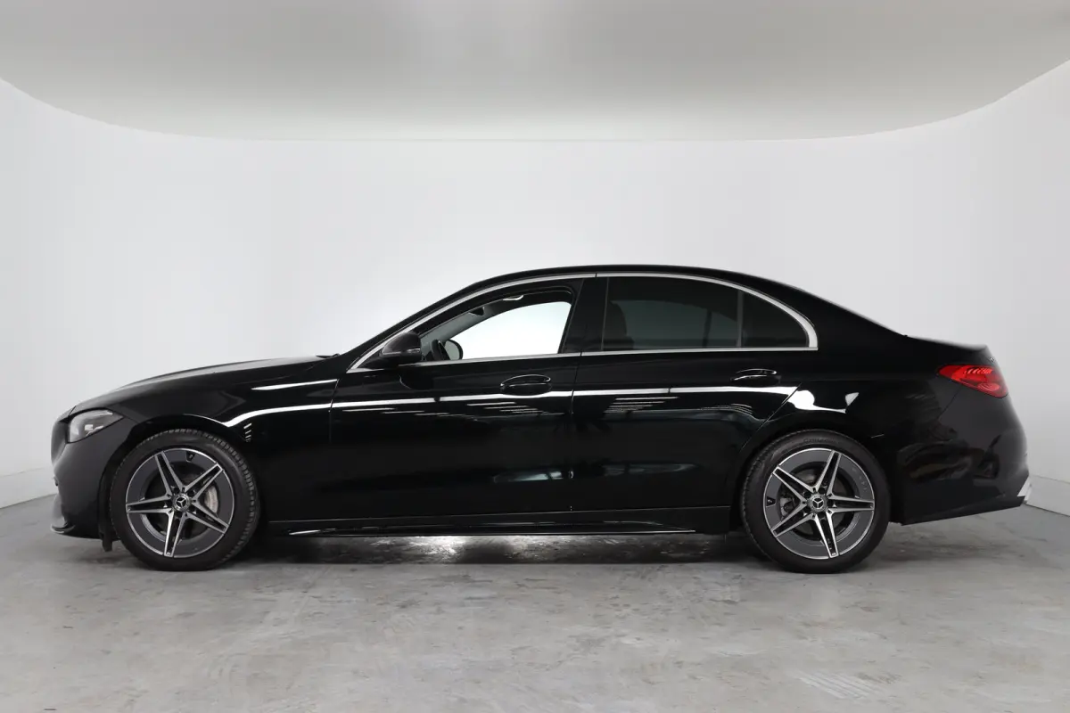 180 AMG | AMG-styling | Adaptive Cruise Control | Apple Carplay/Android Auto|telefoonintegratie premium