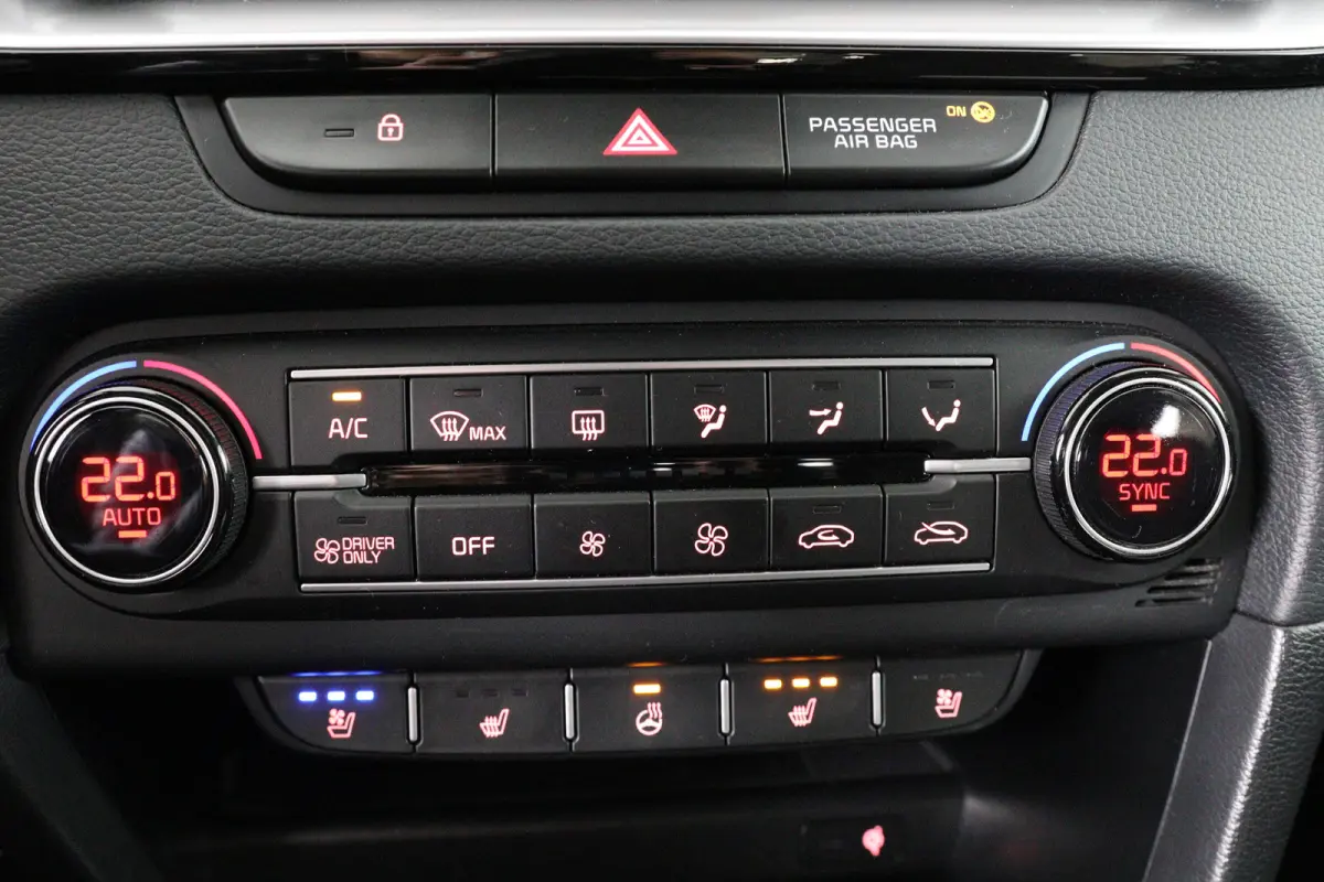 1.6 GDi PHEV ExecutiveLine | Achteruitrijcamera | Apple Carplay/Android Auto|telefoonintegratie premium | Audio installatie