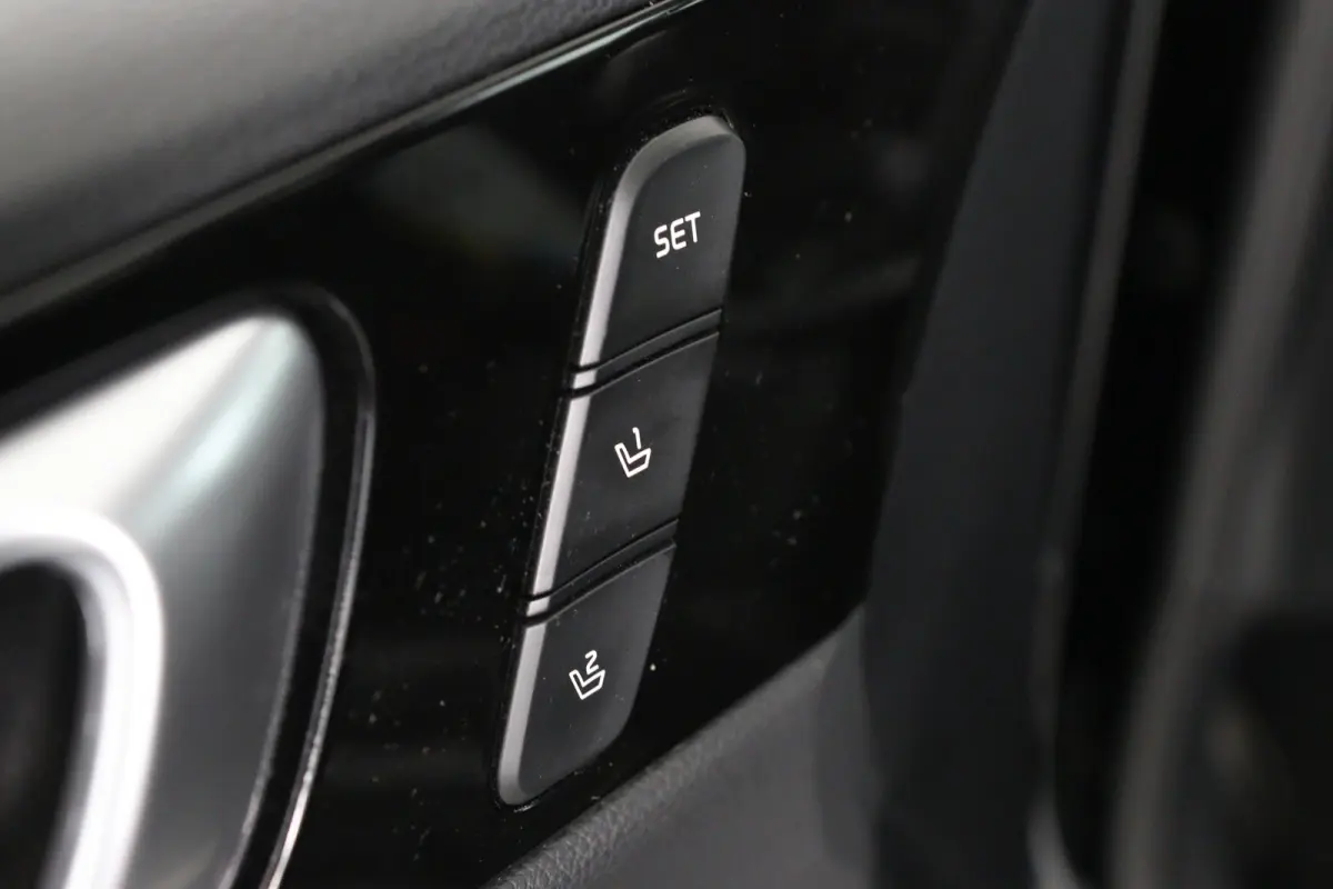 1.6 GDi PHEV ExecutiveLine | Achteruitrijcamera | Apple Carplay/Android Auto|telefoonintegratie premium | Audio installatie