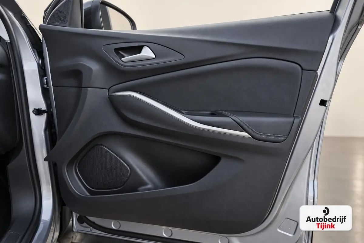 1.6 Turbo Plug-In Hybrid Business Edition | LED | Trekhaak | 360 camera | Park Assist | Blind spot | Lane Assist | ACC | Stuurverwarming |