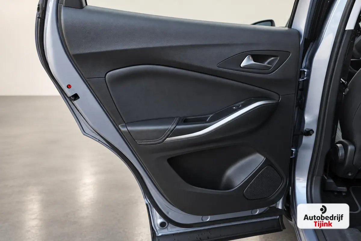 1.6 Turbo Plug-In Hybrid Business Edition | LED | Trekhaak | 360 camera | Park Assist | Blind spot | Lane Assist | ACC | Stuurverwarming |