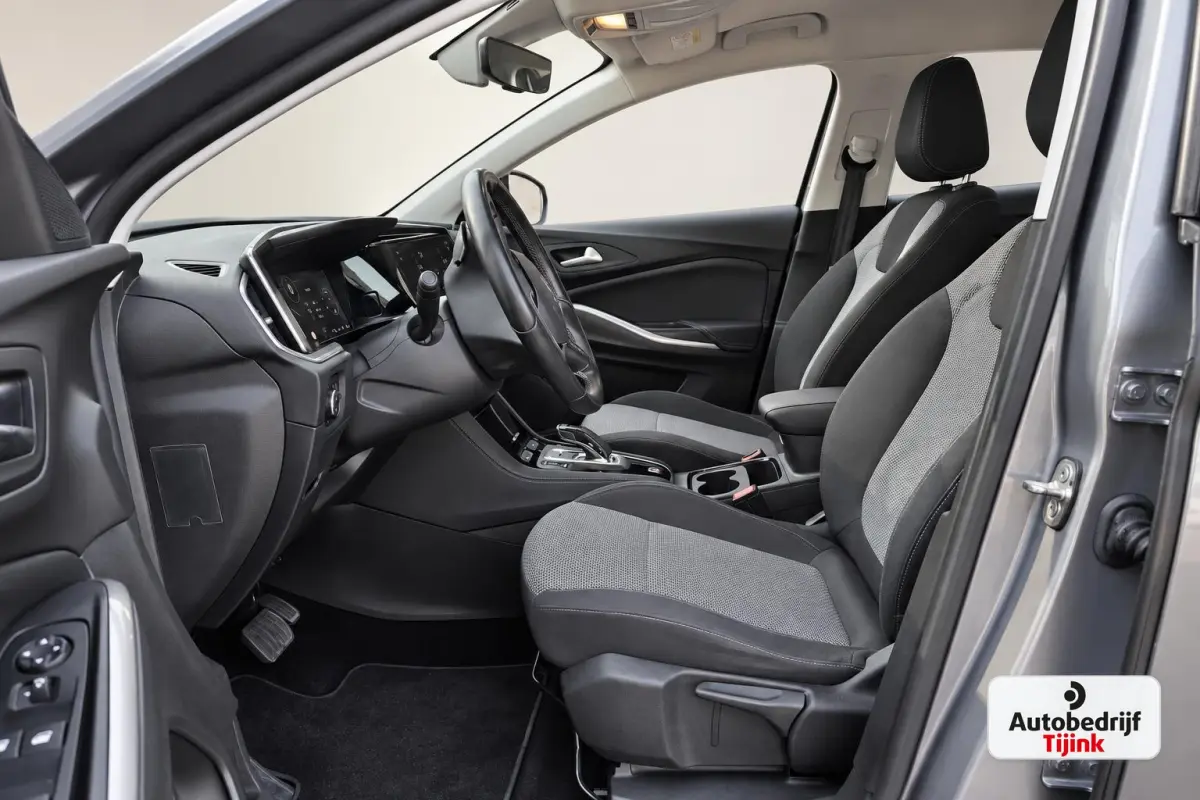 1.6 Turbo Plug-In Hybrid Business Edition | LED | Trekhaak | 360 camera | Park Assist | Blind spot | Lane Assist | ACC | Stuurverwarming |