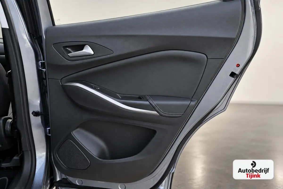 1.6 Turbo Plug-In Hybrid Business Edition | LED | Trekhaak | 360 camera | Park Assist | Blind spot | Lane Assist | ACC | Stuurverwarming |