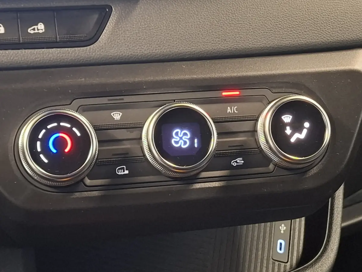 T35 L2H2 Extra long range 87 kWh | Navigatie/Android/Apple Carplay | Parkeersensoren Achter | Cruise Control | LED Koplampen | Airco Automatisch |