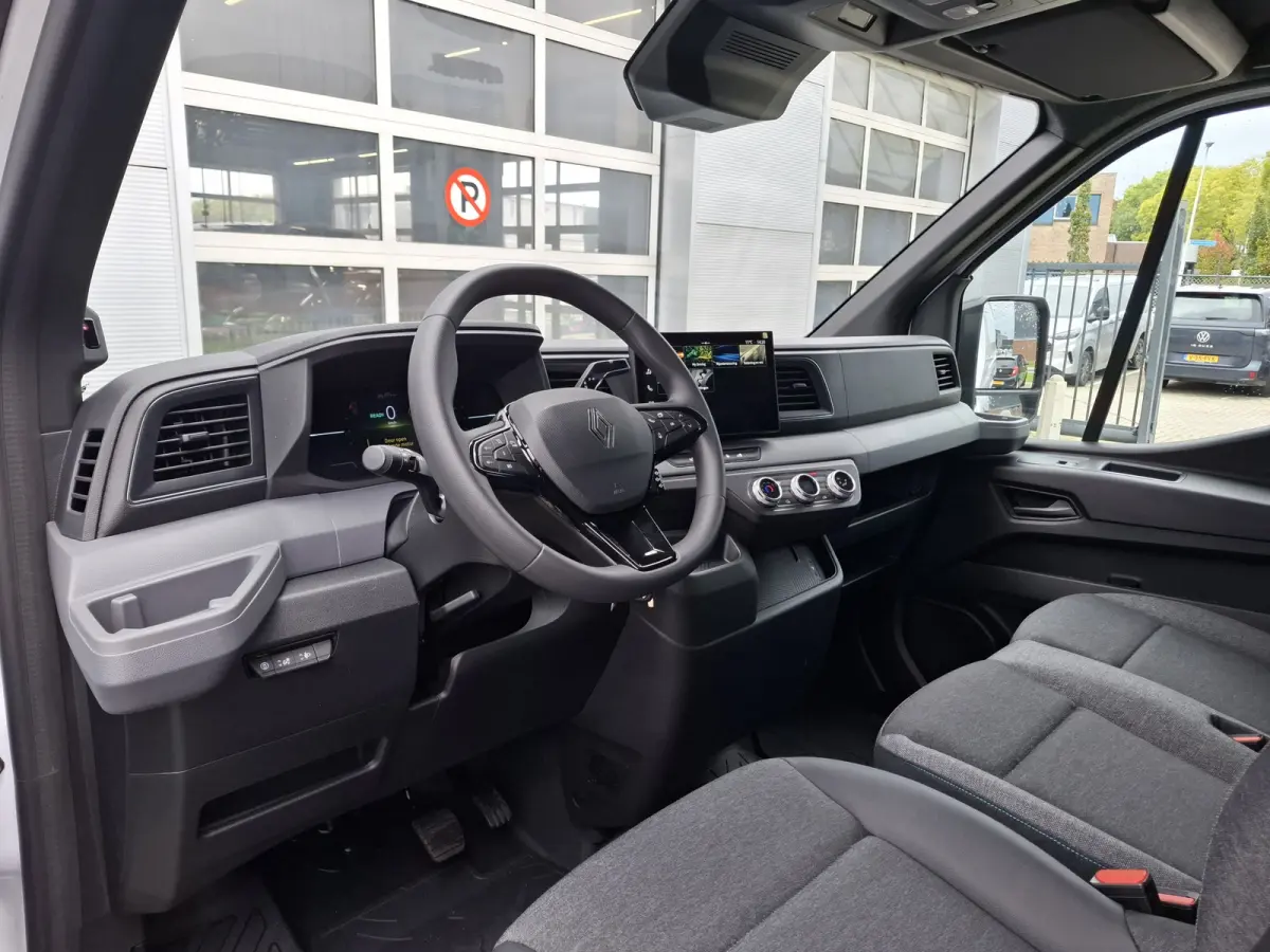 T35 L2H2 Extra long range 87 kWh | Navigatie/Android/Apple Carplay | Parkeersensoren Achter | Cruise Control | LED Koplampen | Airco Automatisch |