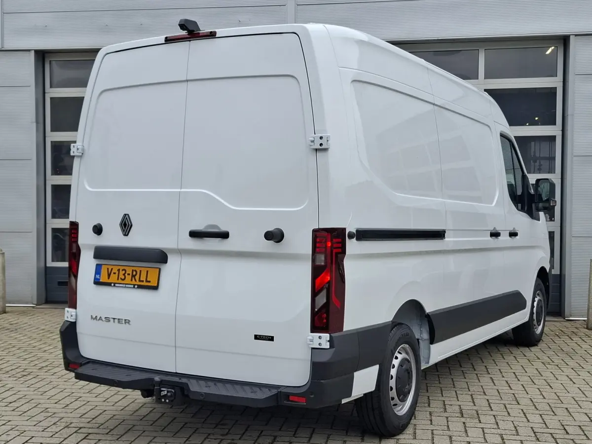 T35 L2H2 Extra long range 87 kWh | Navigatie/Android/Apple Carplay | Parkeersensoren Achter | Cruise Control | LED Koplampen | Airco Automatisch |