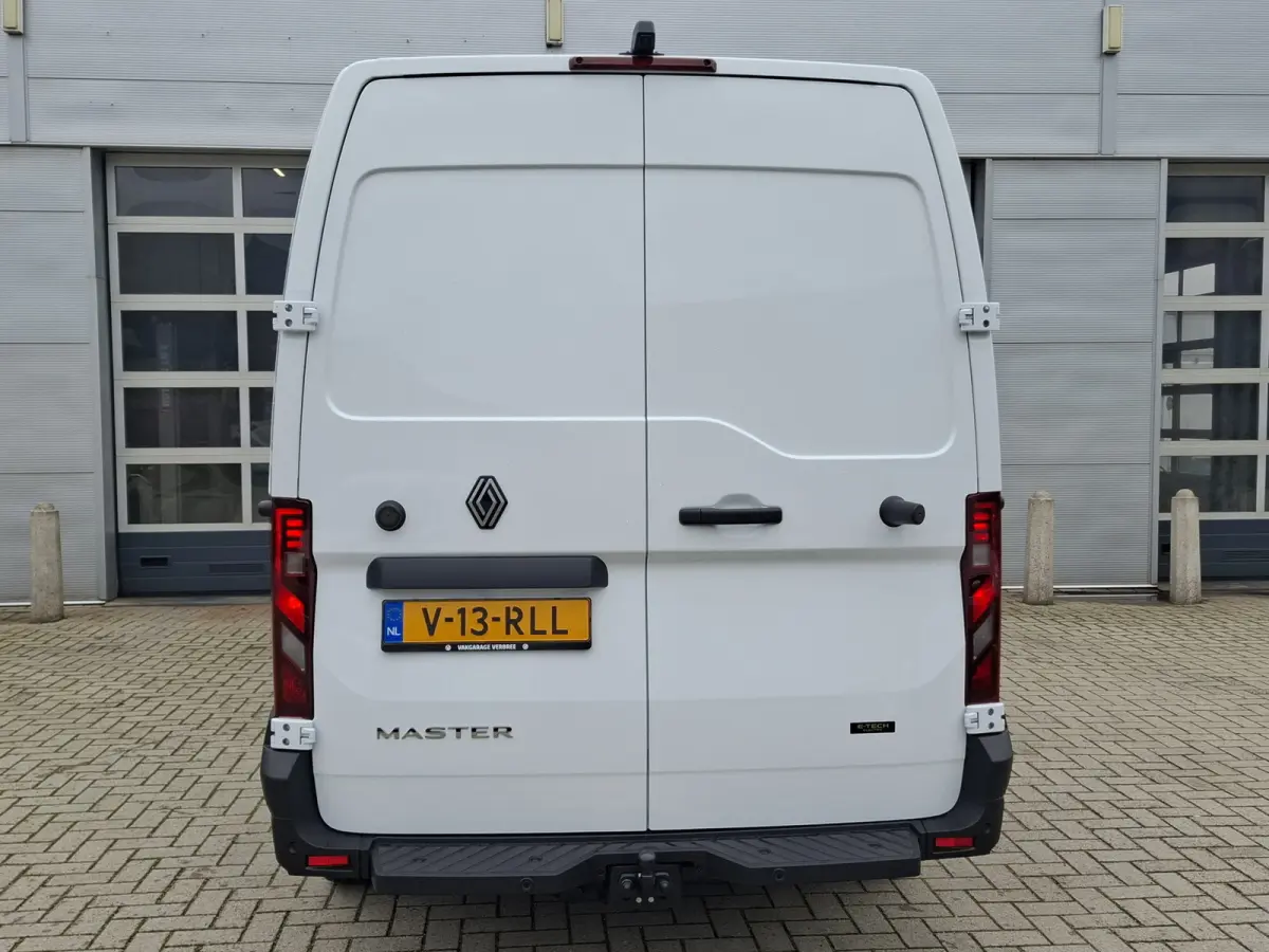 T35 L2H2 Extra long range 87 kWh | Navigatie/Android/Apple Carplay | Parkeersensoren Achter | Cruise Control | LED Koplampen | Airco Automatisch |
