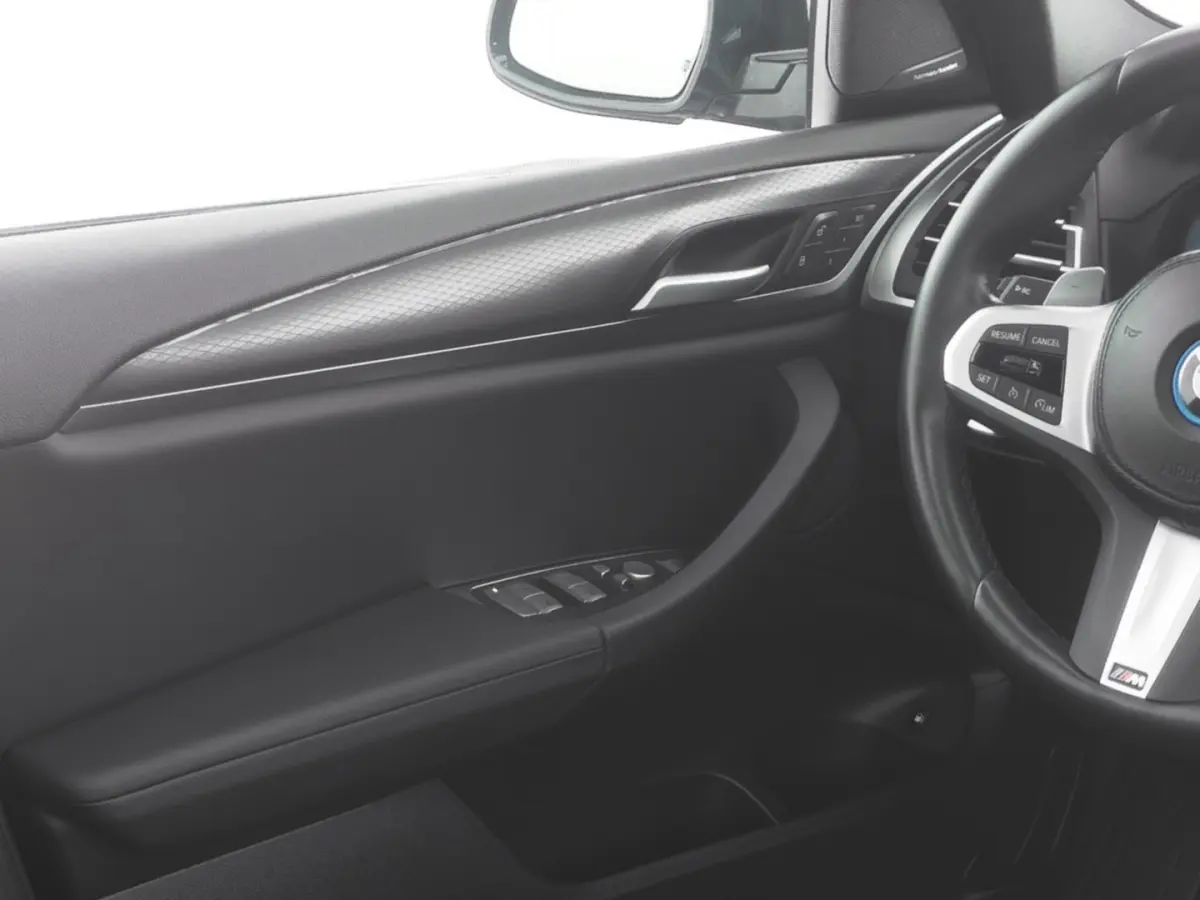 xDrive30e High Executive M-Sport | PANORAMADAK | LEDER | EL. STOELEN !
