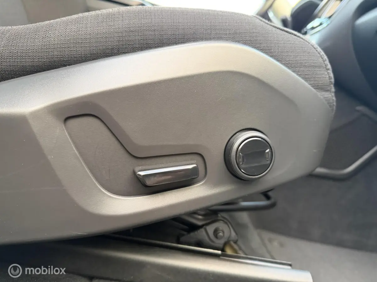 2.0 Recharge T6 AWD Inscription / Panoramadak / Apple Carplay / Hybride /