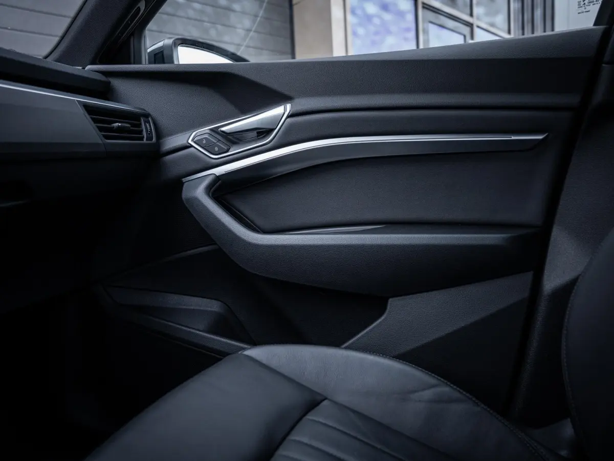 50 quattro Advanced edition Plus - S-Line l Pano l Trekhaak l 360cam