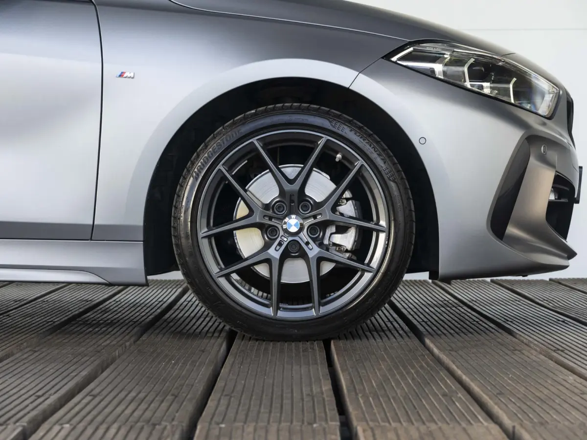 118i | M Sportpakket | Comfort Access | Panoramadak | Sportstoelen | HIFI | Cruise Control | Trekhaak
