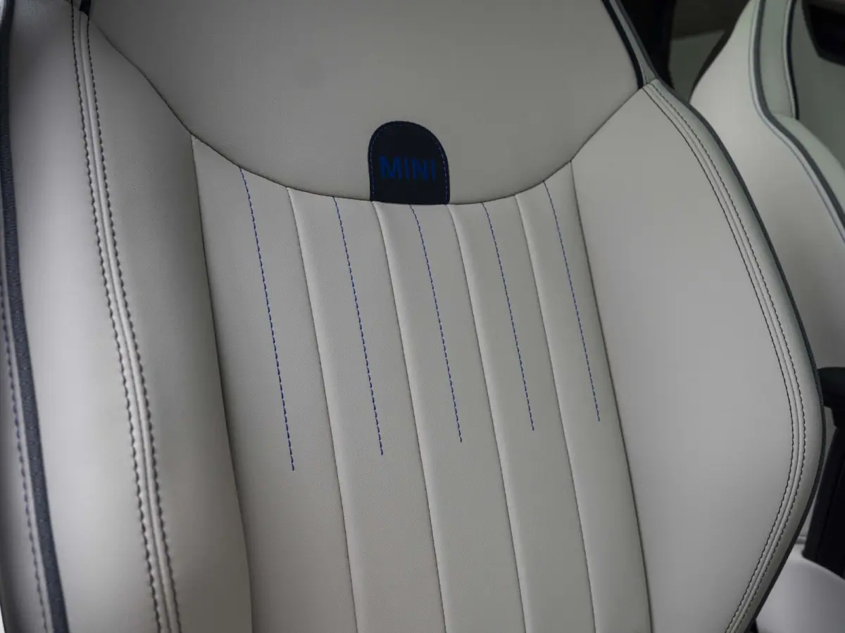 E John Cooper Works Trim | Pakket L