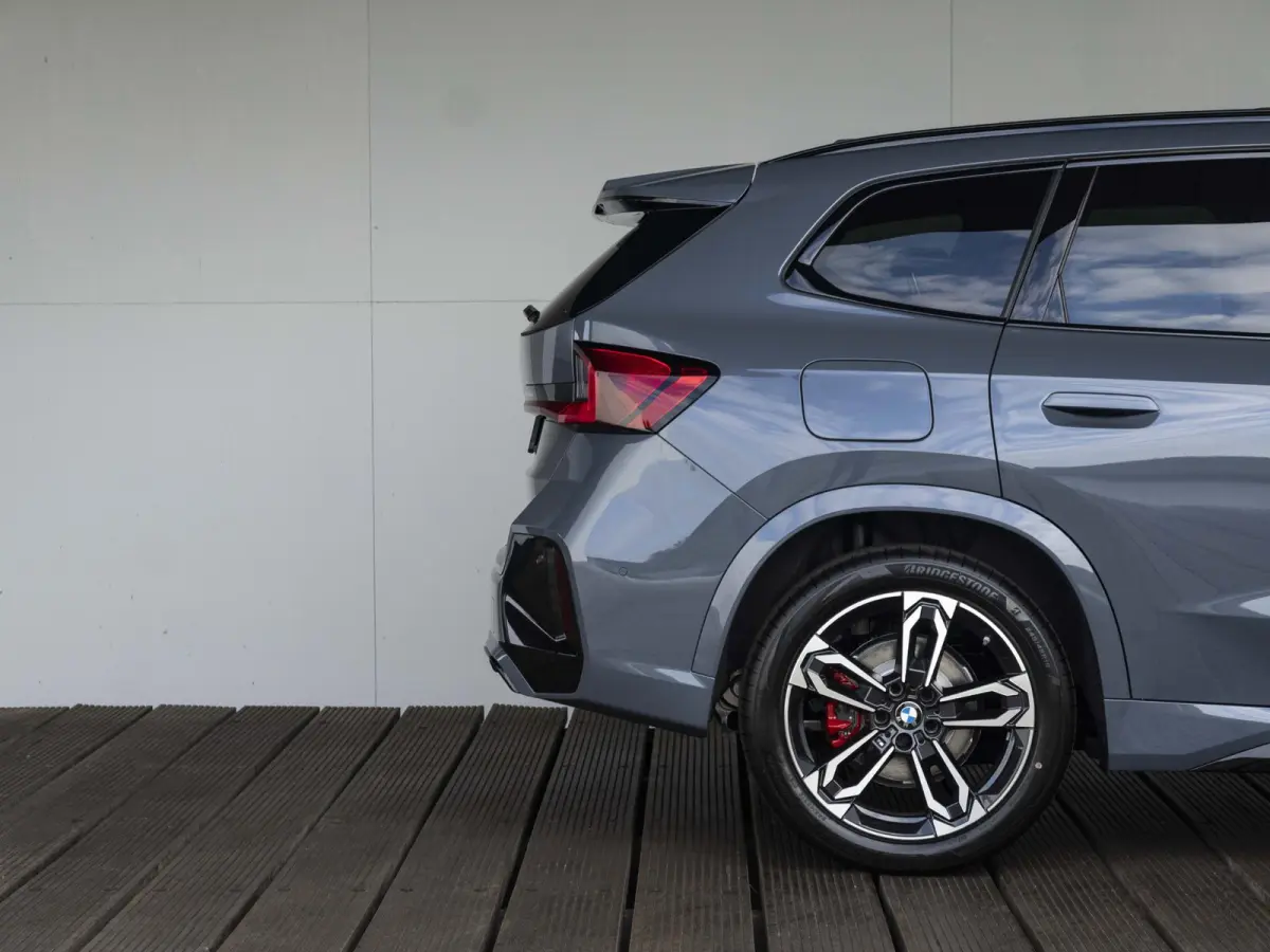 xDrive25e | M Sportpakket Pro | Comfort Access | Panoramadak | Driving Assistant Plus | 19 inch | Trekhaak