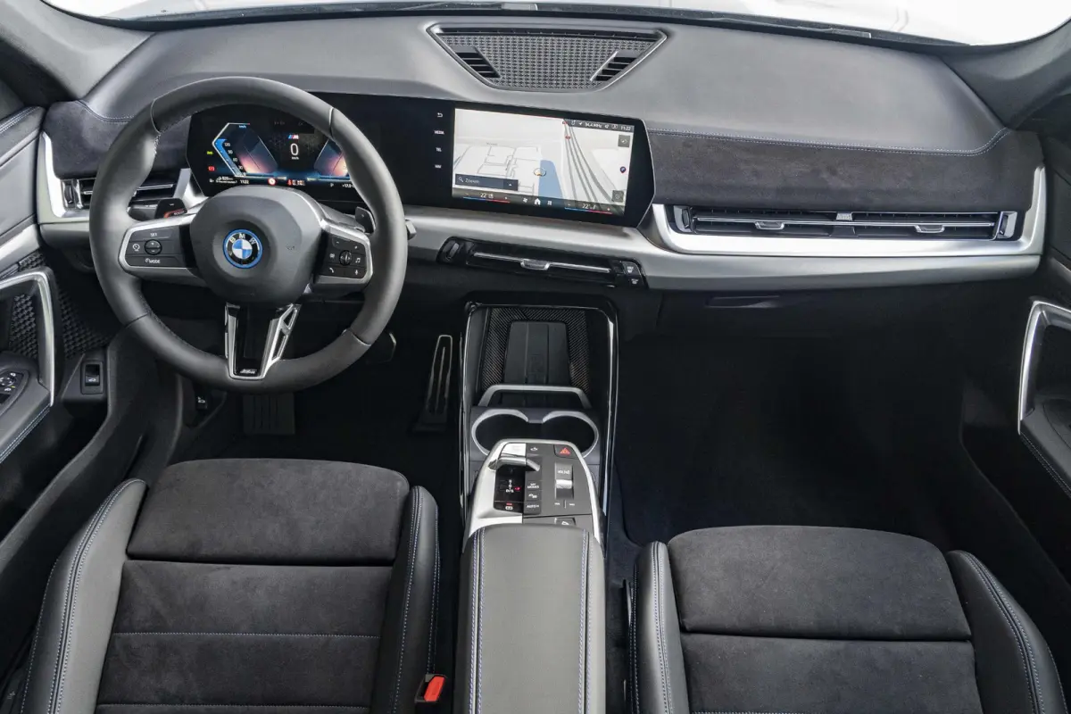 xDrive25e | M Sportpakket Pro | Comfort Access | Panoramadak | Driving Assistant Plus | 19 inch | Trekhaak