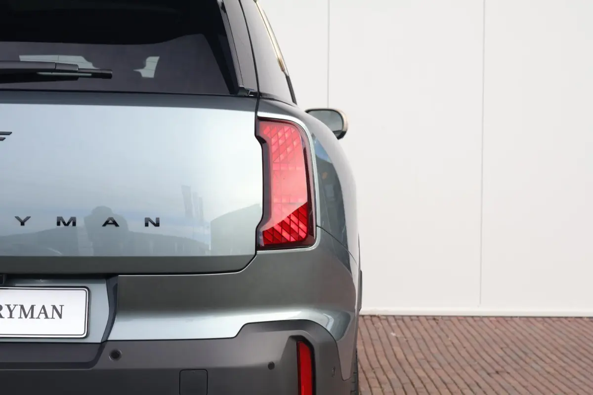 1.5 C John Cooper Works Trim | Pakket L