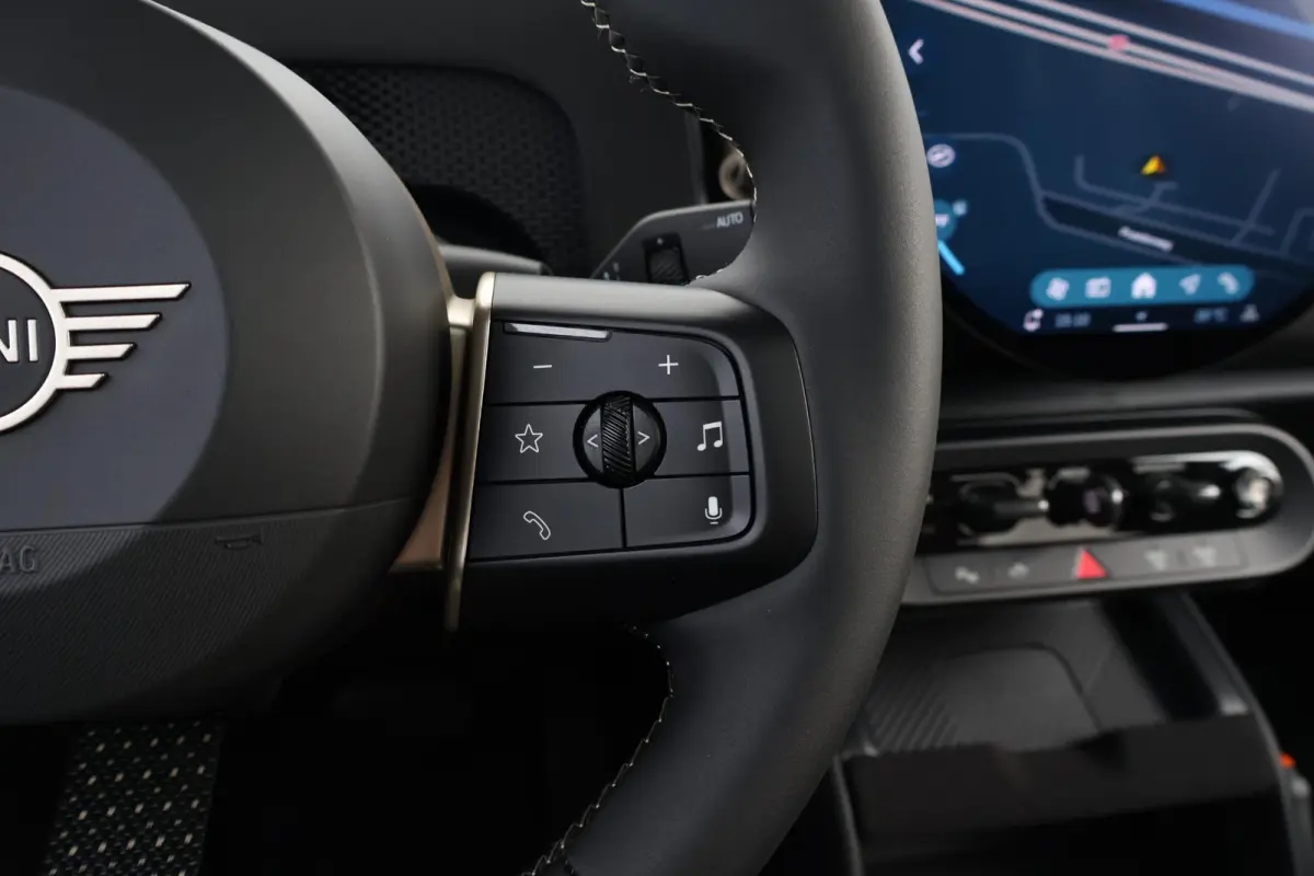 1.5 C John Cooper Works Trim | Pakket L