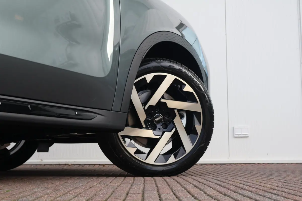 1.5 C John Cooper Works Trim | Pakket L