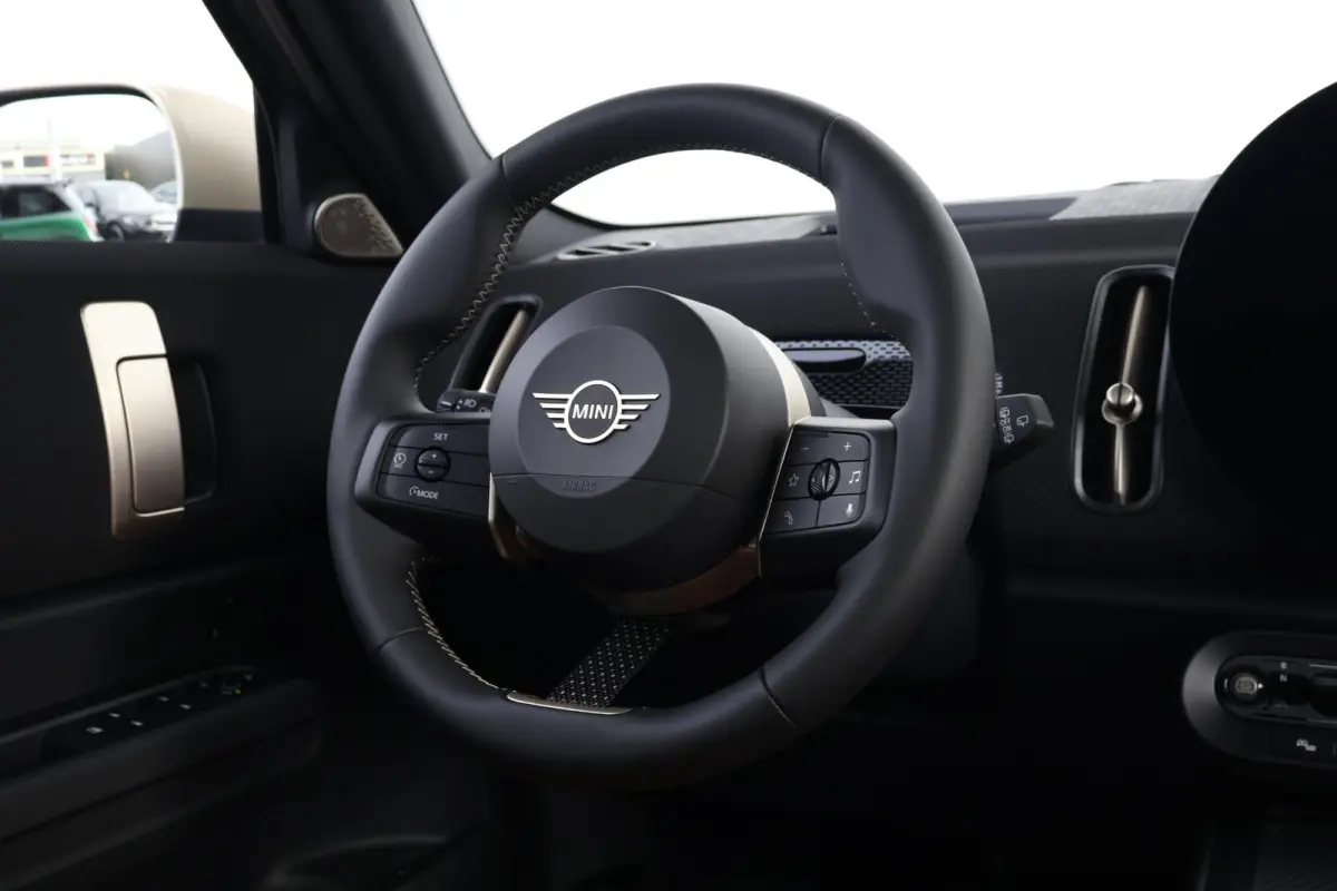 1.5 C John Cooper Works Trim | Pakket L