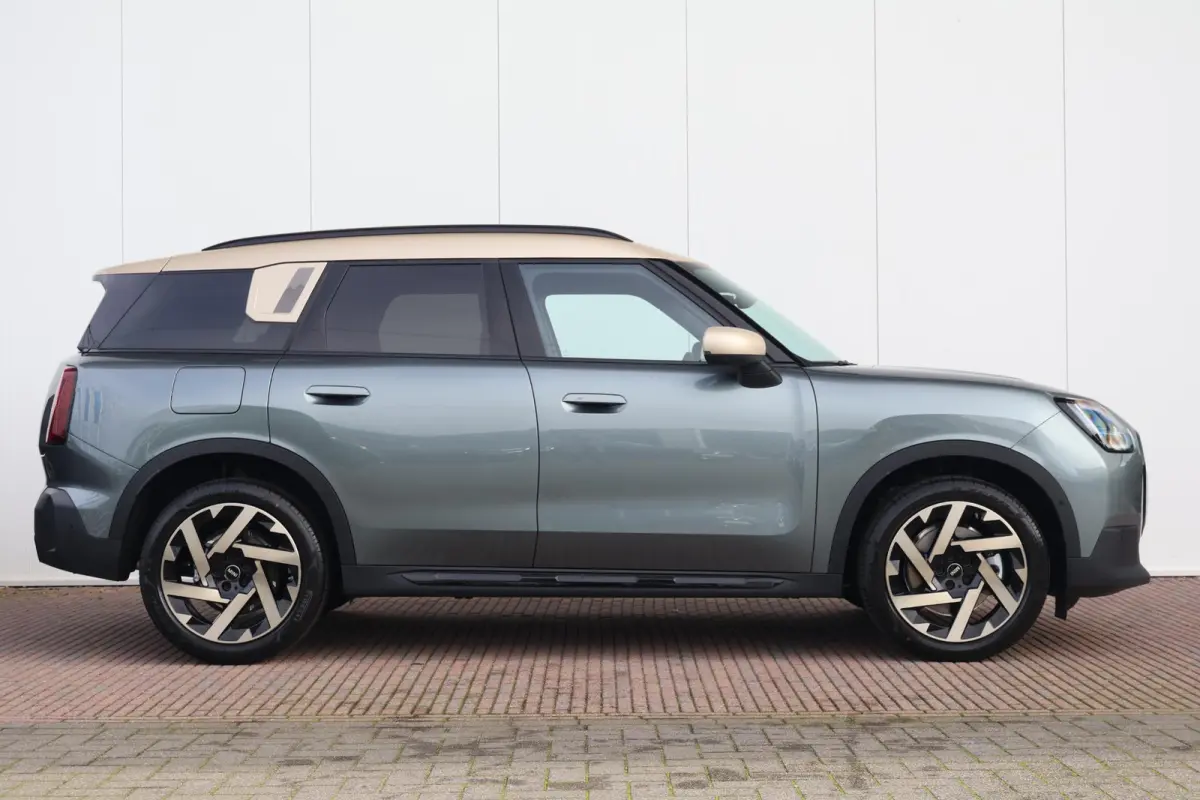 1.5 C John Cooper Works Trim | Pakket L